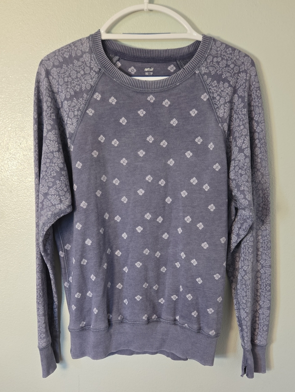 Aerie | Blue Floral Distressed Boho Sweatshirt Size XS